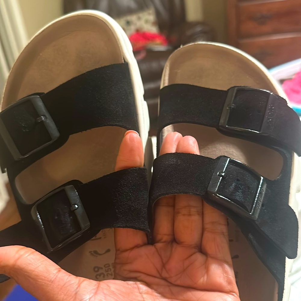 Birkenstock Arizona Pap size US L8(39) color black.